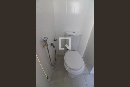 Casa de condomínio à venda com 520m², 5 quartos e 3 vagas Casa de condomínio à venda com 520m², 5 quartos e 3 vagasSuíte 4 - Banheiro