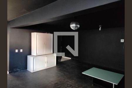 Casa de condomínio à venda com 520m², 5 quartos e 3 vagas Casa de condomínio à venda com 520m², 5 quartos e 3 vagasPorão - Salão 3