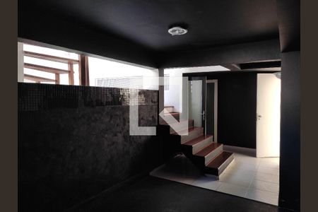 Casa de condomínio à venda com 520m², 5 quartos e 3 vagas Casa de condomínio à venda com 520m², 5 quartos e 3 vagasPorão - Salão 3