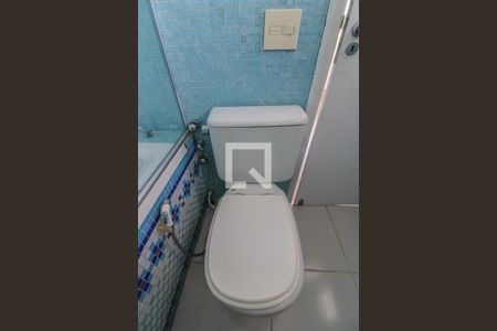 Casa de condomínio à venda com 520m², 5 quartos e 3 vagas Casa de condomínio à venda com 520m², 5 quartos e 3 vagasSuíte 3 - Banheiro