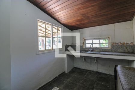Casa de condomínio à venda com 520m², 5 quartos e 3 vagas Casa de condomínio à venda com 520m², 5 quartos e 3 vagasEdícula - Cozinha