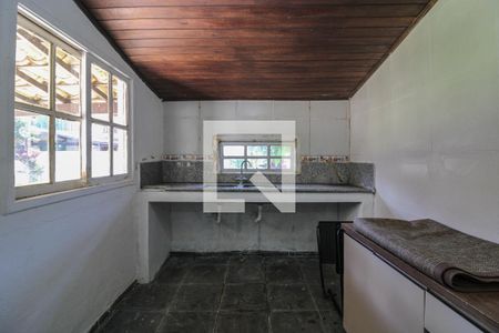 Casa de condomínio à venda com 520m², 5 quartos e 3 vagas Casa de condomínio à venda com 520m², 5 quartos e 3 vagasEdícula - Cozinha