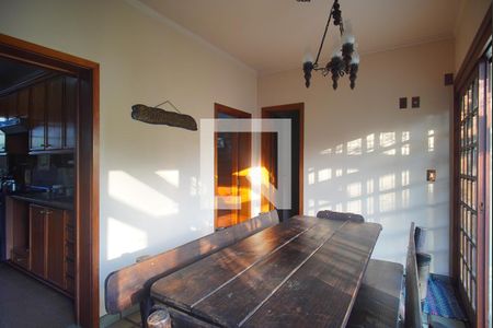 Casa à venda com 420m², 4 quartos e 3 vagas Salão de festas