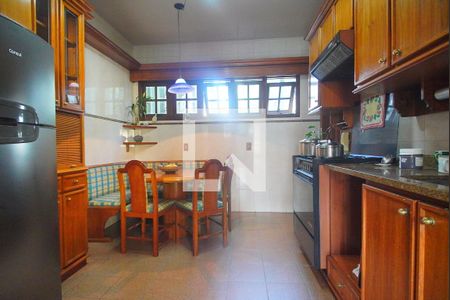 Casa à venda com 420m², 4 quartos e 3 vagasCozinha