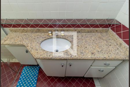 Apartamento à venda com 74m², 2 quartos e 2 vagas Apartamento à venda com 74m², 2 quartos e 2 vagasBanheiro Social