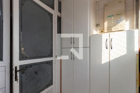 Apartamento à venda com 74m², 2 quartos e 2 vagas Apartamento à venda com 74m², 2 quartos e 2 vagasÁrea de Serviço