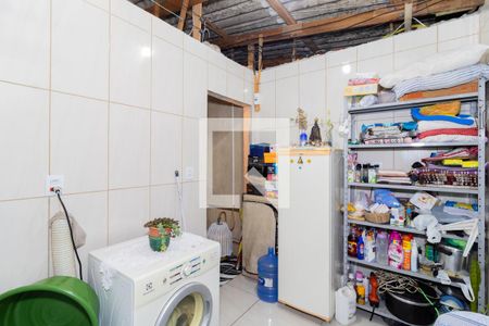 Casa à venda com 160m², 3 quartos e 2 vagas Casa à venda com 160m², 3 quartos e 2 vagasÁrea de Serviço