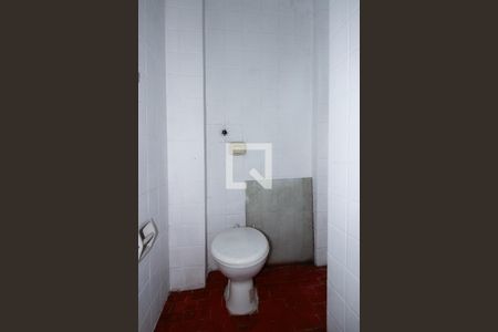 Apartamento à venda com 78m², 2 quartos e sem vaga Apartamento à venda com 78m², 2 quartos e sem vagaBanheiro de Serviço