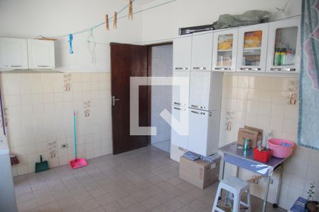 Casa à venda com 220m², 3 quartos e 6 vagasÁrea de Serviço