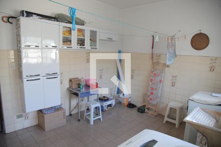 Casa à venda com 220m², 3 quartos e 6 vagasÁrea de Serviço