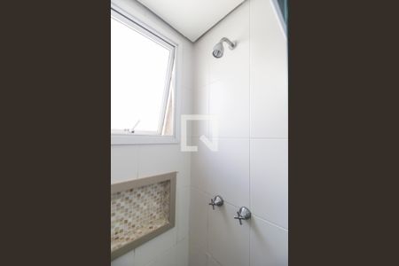 Apartamento à venda com 92m², 2 quartos e 2 vagas Apartamento à venda com 92m², 2 quartos e 2 vagasBanheiro da Suíte 1