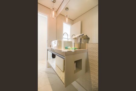 Apartamento à venda com 92m², 2 quartos e 2 vagas Apartamento à venda com 92m², 2 quartos e 2 vagasLavabo