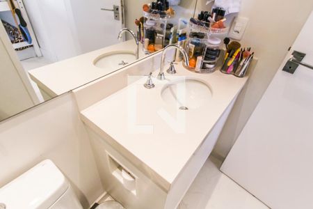 Apartamento à venda com 92m², 2 quartos e 2 vagas Apartamento à venda com 92m², 2 quartos e 2 vagasBanheiro da Suíte 2