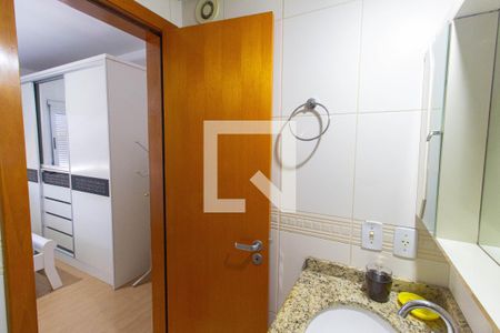 Apartamento à venda com 200m², 3 quartos e 2 vagas Apartamento à venda com 200m², 3 quartos e 2 vagasBanheiro do Quarto 1