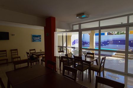 Apartamento à venda com 200m², 3 quartos e 2 vagas Apartamento à venda com 200m², 3 quartos e 2 vagasÁrea comum - Salão de festas