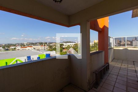 Apartamento à venda com 200m², 3 quartos e 2 vagas Apartamento à venda com 200m², 3 quartos e 2 vagasVaranda