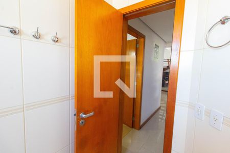 Apartamento à venda com 200m², 3 quartos e 2 vagas Apartamento à venda com 200m², 3 quartos e 2 vagasBanheiro Social