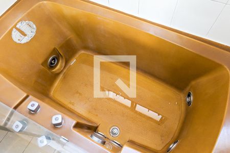 Apartamento à venda com 131m², 3 quartos e 2 vagas Apartamento à venda com 131m², 3 quartos e 2 vagasBanheiro da suíte