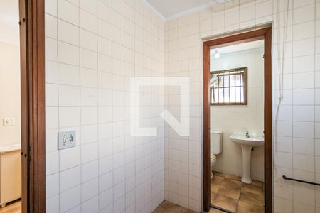 Apartamento à venda com 131m², 3 quartos e 2 vagas Apartamento à venda com 131m², 3 quartos e 2 vagasÁrea de serviço