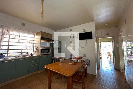 Casa à venda com 140m², 3 quartos e 2 vagasCozinha