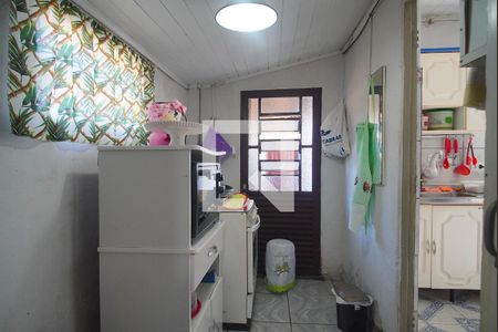 Casa à venda com 150m², 3 quartos e 2 vagascozinha