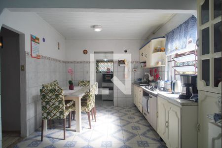 Casa à venda com 150m², 3 quartos e 2 vagascozinha