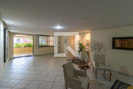 Apartamento à venda com 99m², 3 quartos e 2 vagas Apartamento à venda com 99m², 3 quartos e 2 vagasPortaria