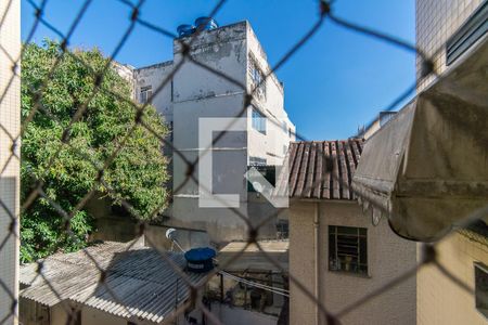 Apartamento à venda com 99m², 3 quartos e 2 vagas Apartamento à venda com 99m², 3 quartos e 2 vagasVista da Área de Serviço