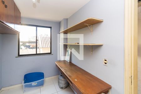 Apartamento à venda com 99m², 3 quartos e 2 vagas Apartamento à venda com 99m², 3 quartos e 2 vagasQuarto de Serviço