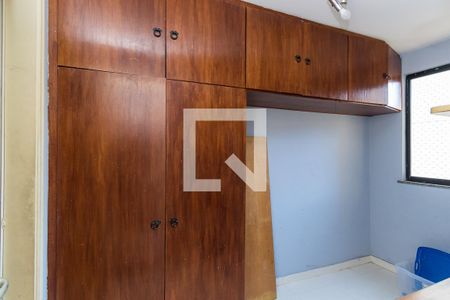 Apartamento à venda com 99m², 3 quartos e 2 vagas Apartamento à venda com 99m², 3 quartos e 2 vagasQuarto de Serviço