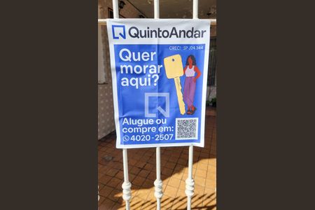 Casa à venda com 115m², 2 quartos e 1 vaga Casa à venda com 115m², 2 quartos e 1 vagaFachada