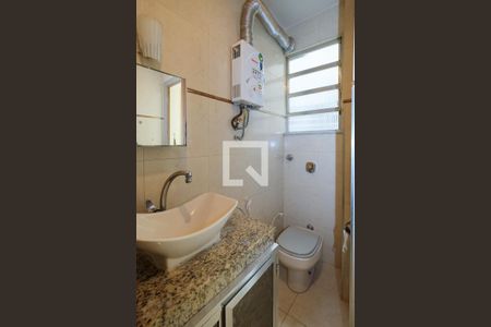 Apartamento à venda com 70m², 3 quartos e sem vagaBanheiro Corredor