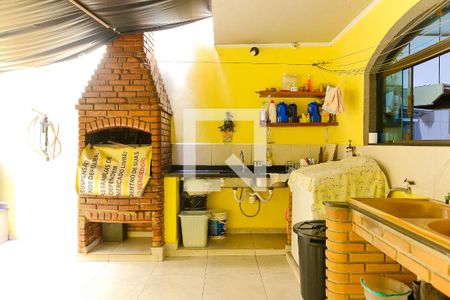 Casa à venda com 232m², 3 quartos e 3 vagas Casa à venda com 232m², 3 quartos e 3 vagasÁrea comum