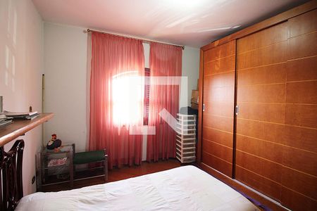 Casa à venda com 360m², 4 quartos e 5 vagasSuíte