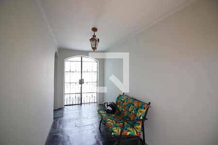 Casa à venda com 360m², 4 quartos e 5 vagasHall
