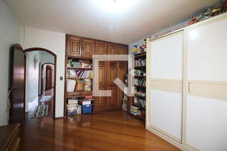 Casa à venda com 360m², 4 quartos e 5 vagasQuarto 2