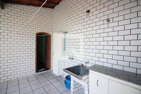 Casa à venda com 360m², 4 quartos e 5 vagasÁrea de Serviço