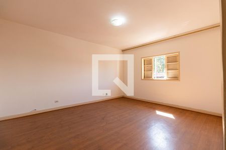 Casa à venda com 304m², 5 quartos e 3 vagasCasa 1 - Quarto 2