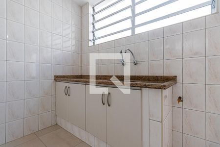 Casa à venda com 304m², 5 quartos e 3 vagasCasa 1 - Cozinha