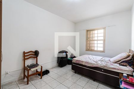Casa à venda com 304m², 5 quartos e 3 vagasCasa 2 - Quarto 4