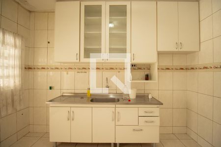 Casa à venda com 158m², 4 quartos e 1 vaga Casa à venda com 158m², 4 quartos e 1 vagaCozinha