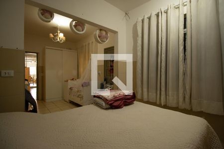 Casa à venda com 158m², 4 quartos e 1 vaga Casa à venda com 158m², 4 quartos e 1 vagaQuarto 4