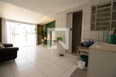 Casa à venda com 158m², 4 quartos e 1 vaga Casa à venda com 158m², 4 quartos e 1 vagaCozinha