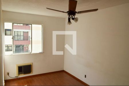 Quarto 1 de apartamento para alugar com 2 quartos, 50m² em Pechincha, Rio de Janeiro