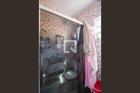 Casa à venda com 180m², 2 quartos e 1 vaga Casa à venda com 180m², 2 quartos e 1 vagaBanheiro