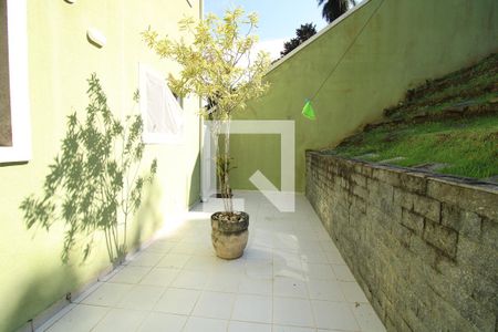 Casa de condomínio à venda com 240m², 3 quartos e 2 vagasÁrea Externa 