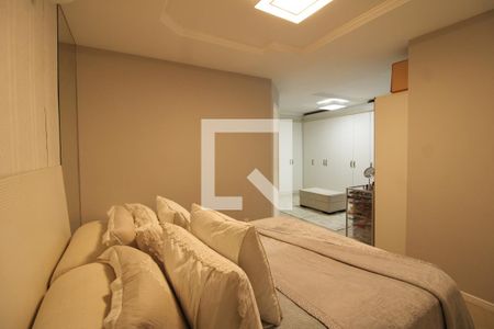 Casa de condomínio à venda com 240m², 3 quartos e 2 vagasQuarto 3 - Suíte