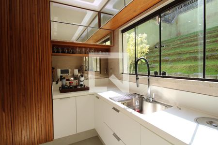 Casa de condomínio à venda com 240m², 3 quartos e 2 vagasCozinha