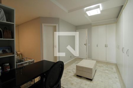 Casa de condomínio à venda com 240m², 3 quartos e 2 vagasQuarto 3 - Suíte