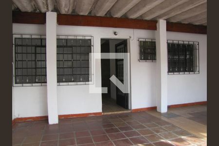 Casa à venda com 126m², 2 quartos e 2 vagasFrente